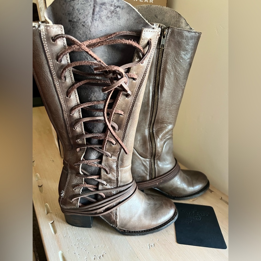 Freebird by Steven OG Cash Leather Lace up zipper Heeled Boots Stone 6